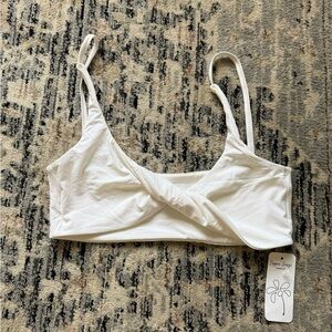Dippin Daisy white twist front bikini top small